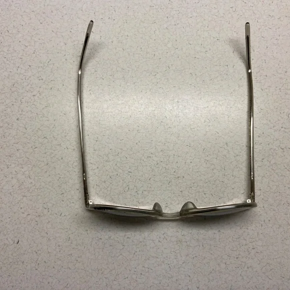 Oliver People’s O’Malley Sunglasses - Picture 10 of 13